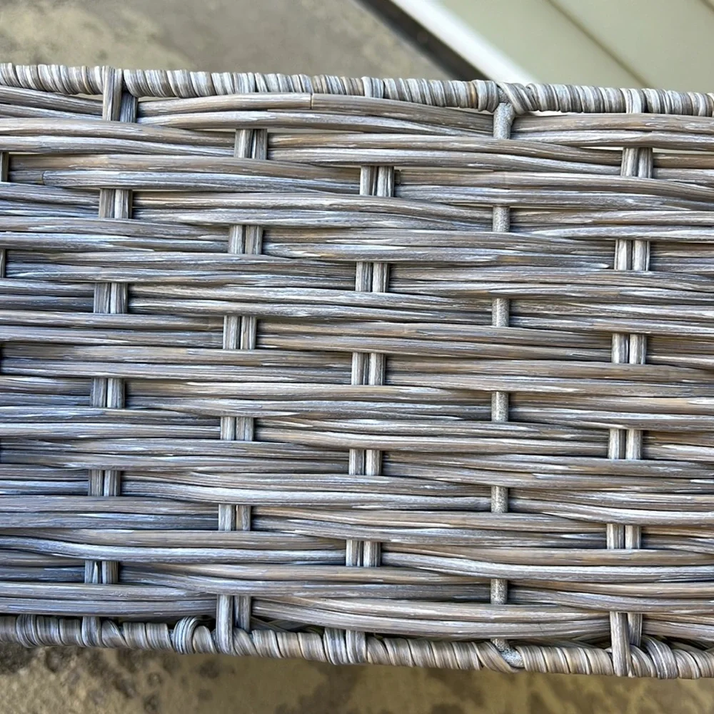 Perfect condition wicker basket - Picture 2 of 10